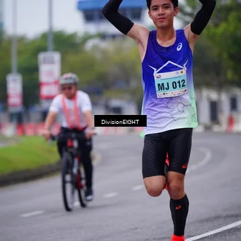 Runner Photo 8479681