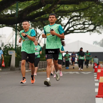 Runner Photo 8479711
