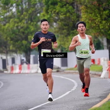 Runner Photo 8479753