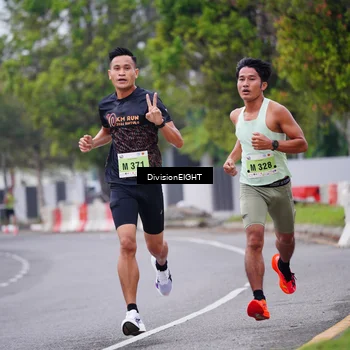 Runner Photo 8479953