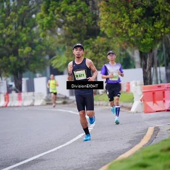 Runner Photo 8479958