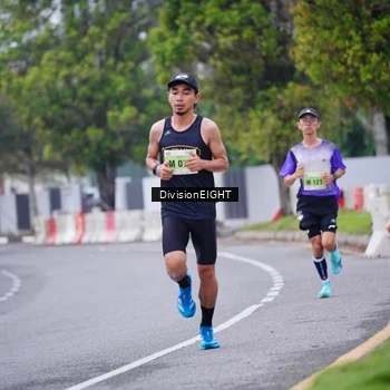 Runner Photo 8480006