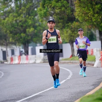 Runner Photo 8480010