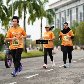 Runner Photo 8480025