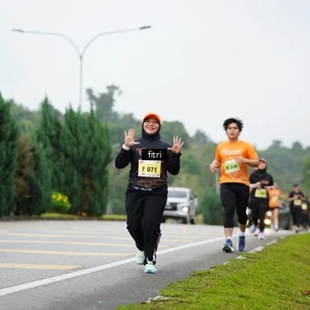 Runner Photo 8480026