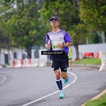 Runner Photo 8480030