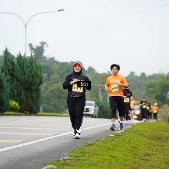 Runner Photo 8480041
