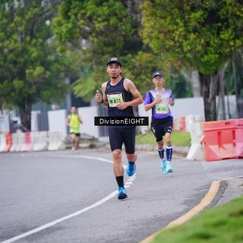 Runner Photo 8480057