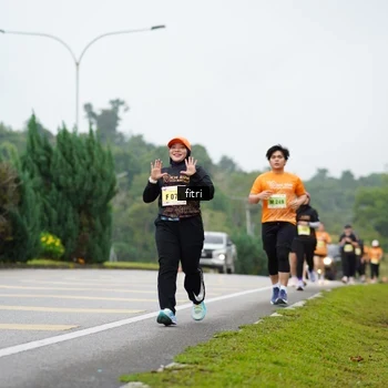 Runner Photo 8480070
