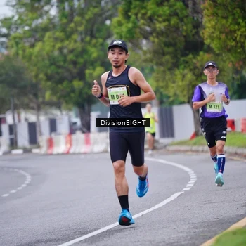 Runner Photo 8480081