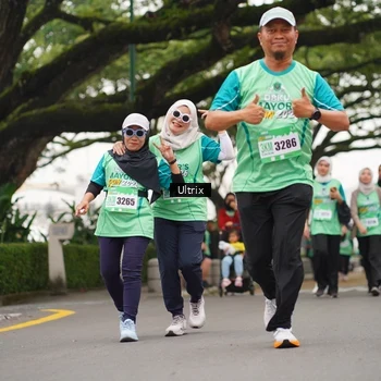 Runner Photo 8480098