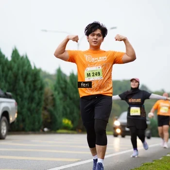 Runner Photo 8480101