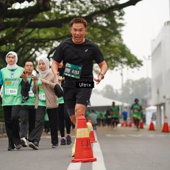 Runner Photo 8480106