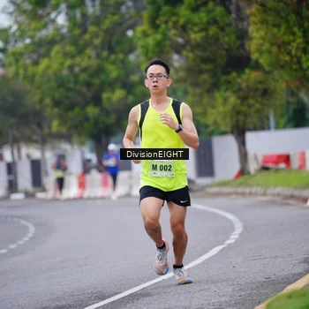 Runner Photo 8480113