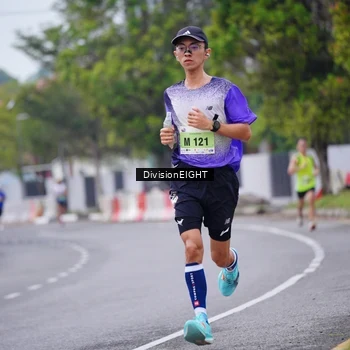 Runner Photo 8480120