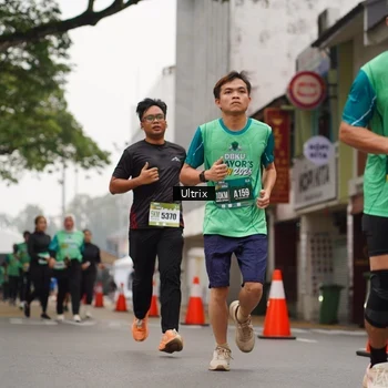 Runner Photo 8480144