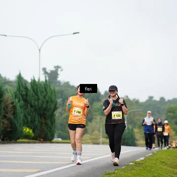 Runner Photo 8480259