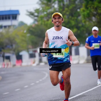 Runner Photo 8480345
