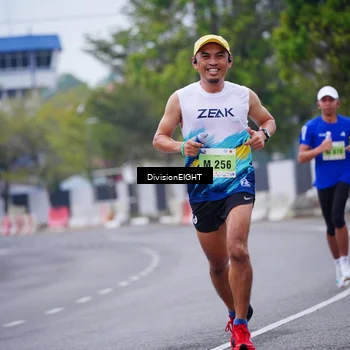 Runner Photo 8480363