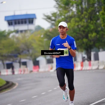 Runner Photo 8480374