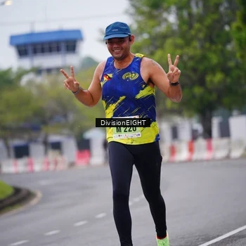 Runner Photo 8480433