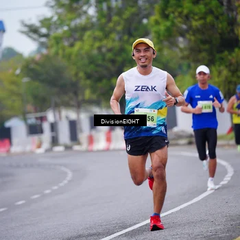 Runner Photo 8480439