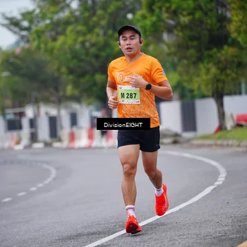 Runner Photo 8480619