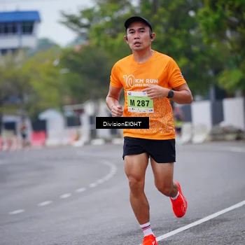 Runner Photo 8480672