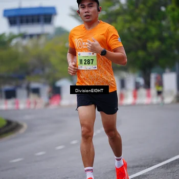 Runner Photo 8480689