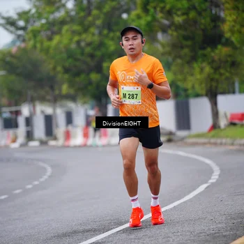 Runner Photo 8480750