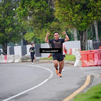 Runner Photo 8480839