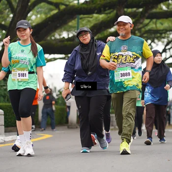 Runner Photo 8480924