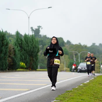 Runner Photo 8481003
