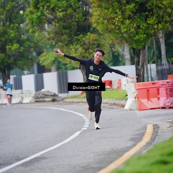Runner Photo 8481027