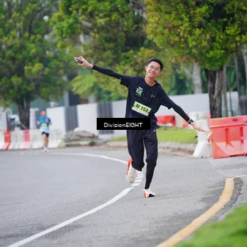Runner Photo 8481060