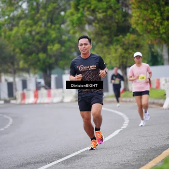 Runner Photo 8481074