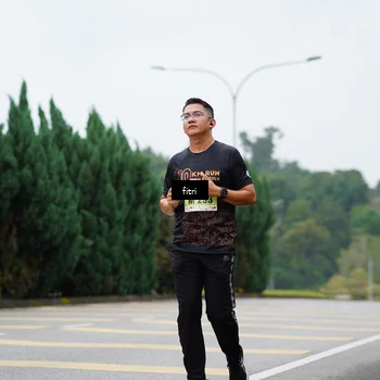 Runner Photo 8481274