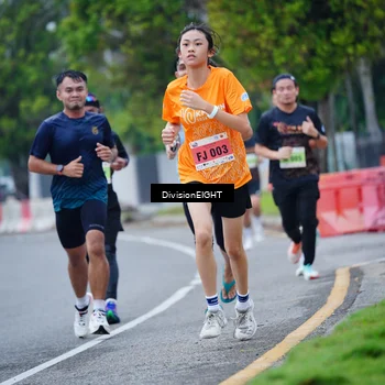 Runner Photo 8481563