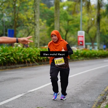 Runner Photo 8481695