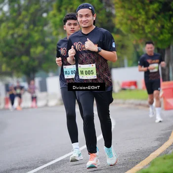 Runner Photo 8481738