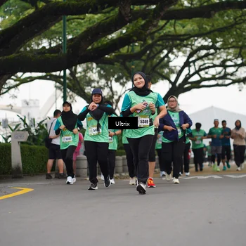 Runner Photo 8481873