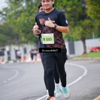 Runner Photo 8482164