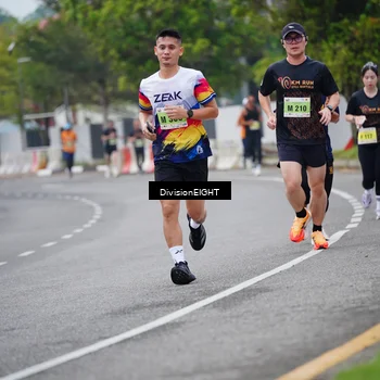 Runner Photo 8482239