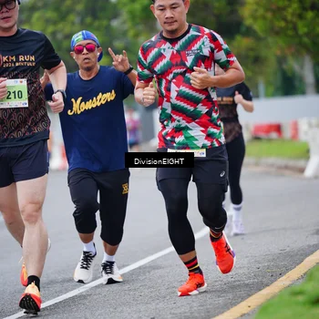Runner Photo 8482284