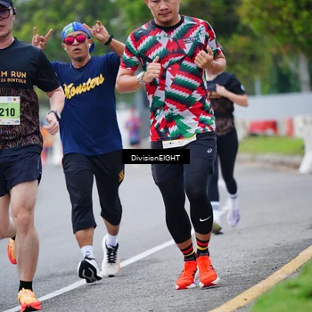 Runner Photo 8482302