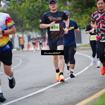 Runner Photo 8482304