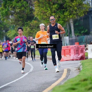 Runner Photo 8482359