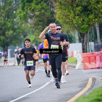 Runner Photo 8482469