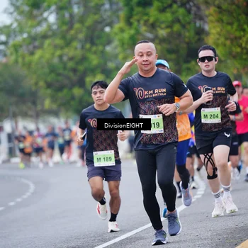 Runner Photo 8482654