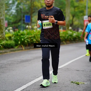 Runner Photo 8482696